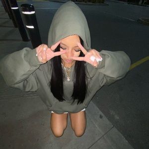 Meet your Posher, Alexis